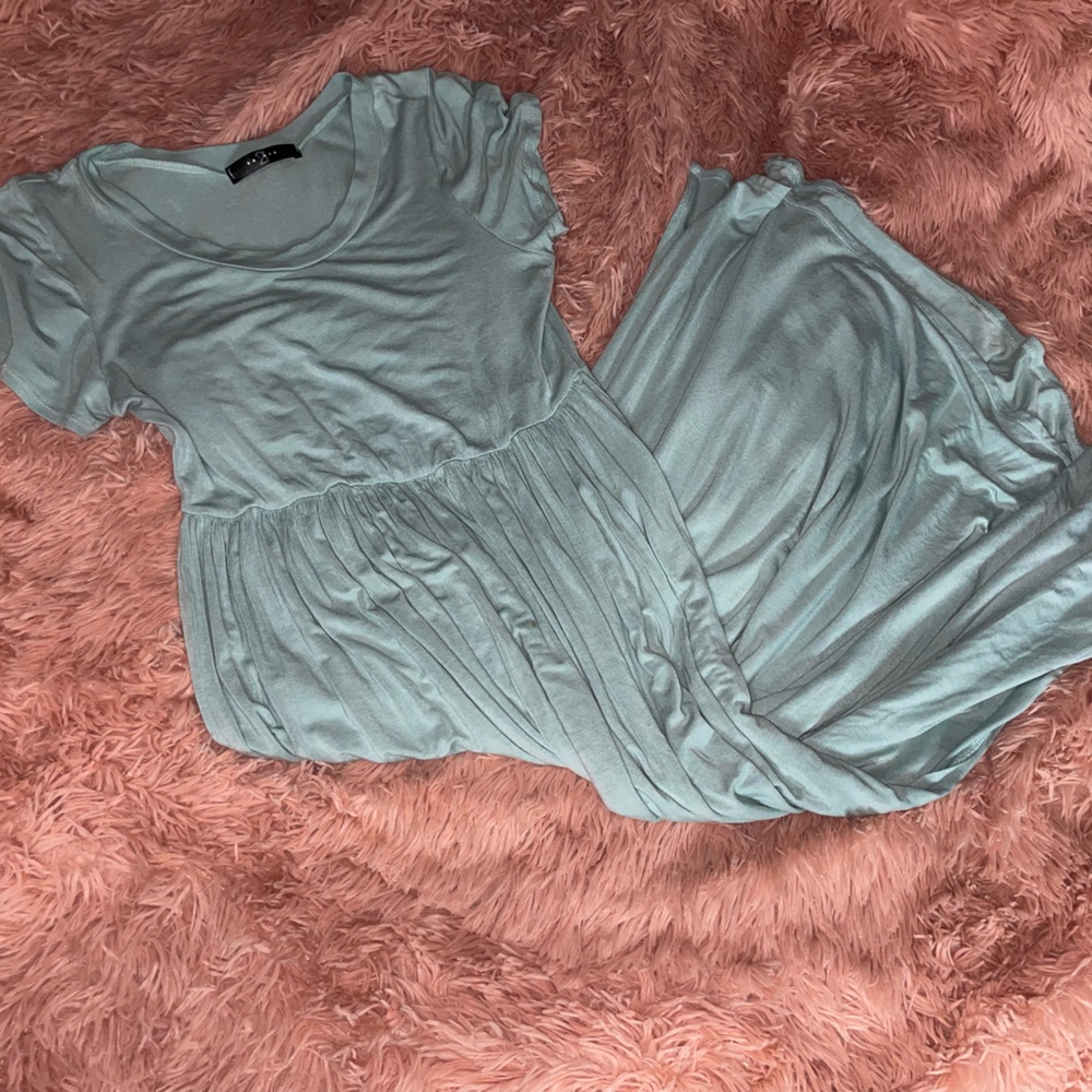 Dress with Slits on each side!